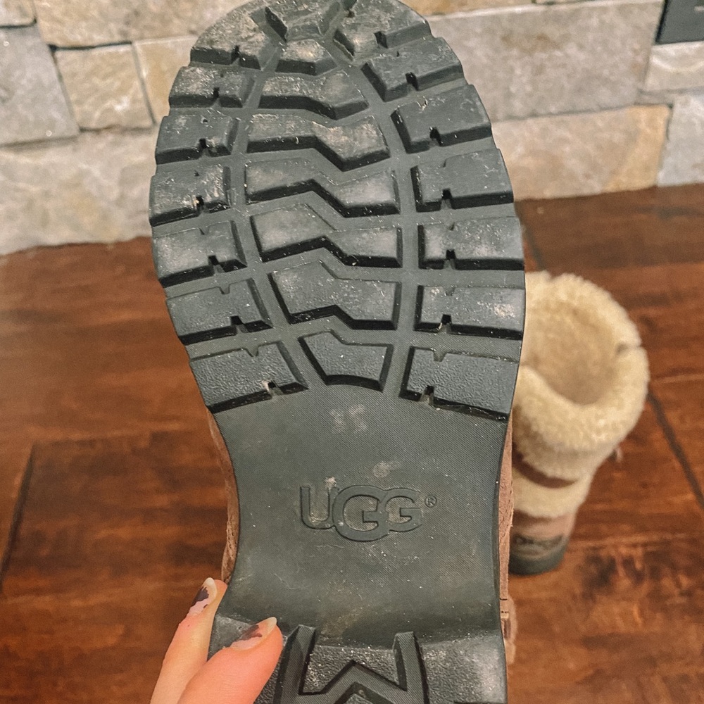 Ugg Boot - image 3